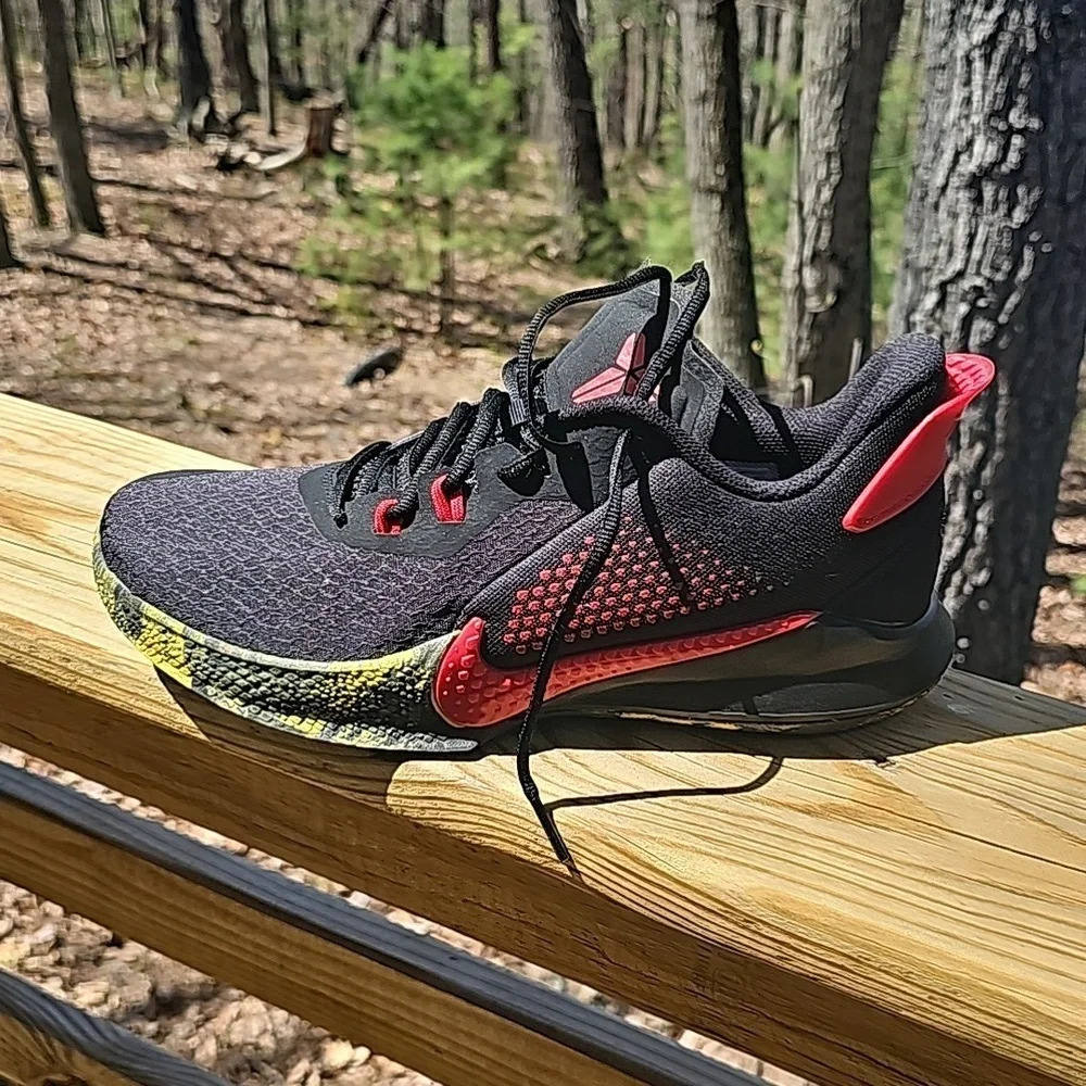NIB Bruce Lee Mamba Fury size 8 - Picture 2 of 7